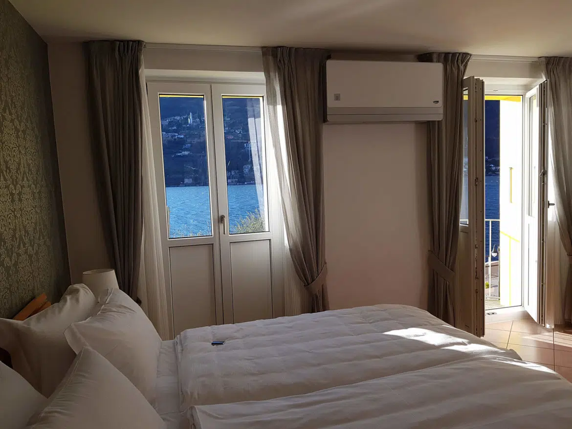 Deluxe lake double room