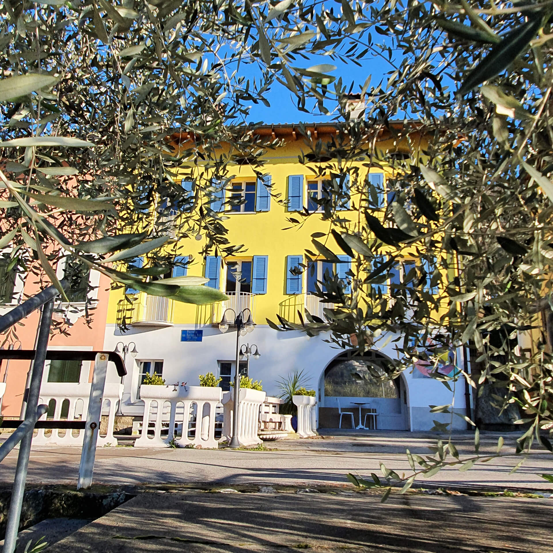 Dolceresio Lugano Lake B&B, Brusino Arsizio - Contact - Facciata 2 rit sq