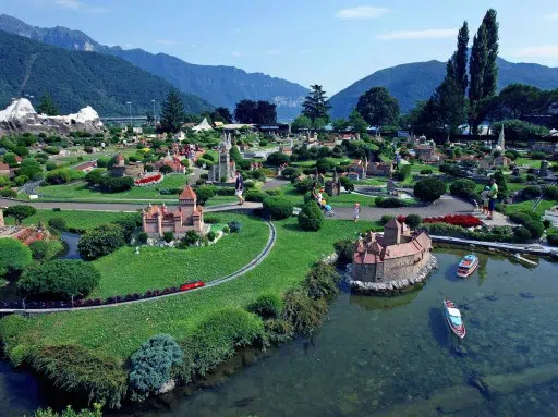 Dolceresio Lugano Lake B&B, Brusino Arsizio - Attività e dintorni - SwissMiniatur